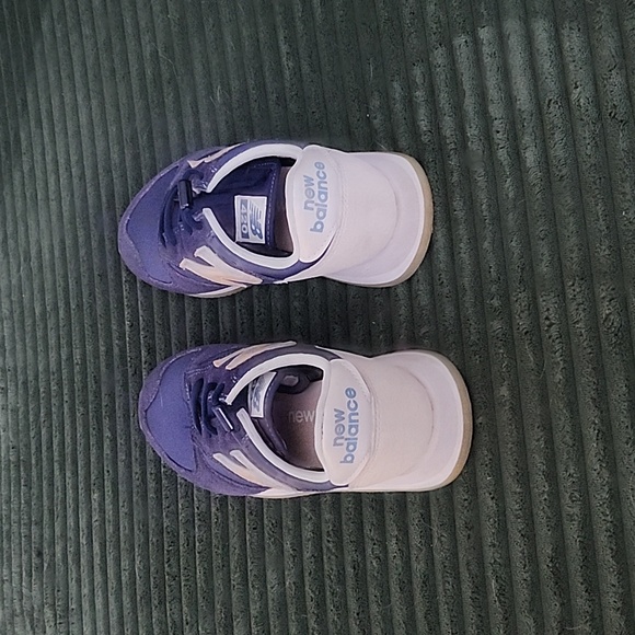 New Balance 420 Retro Slim Line Sneakers - Picture 4 of 8